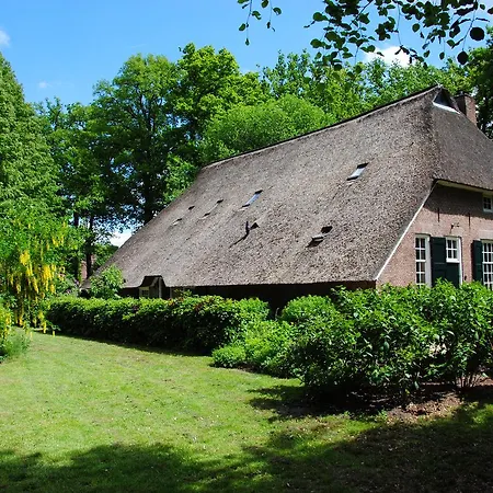 Landgoedhoeve Vosbergen Bed & Breakfast 4*