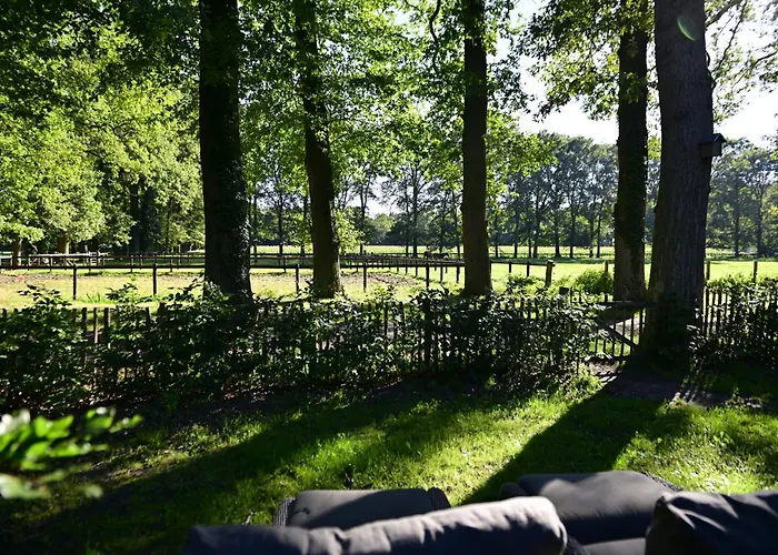 Landgoedhoeve Vosbergen 住宿加早餐酒店 Heerde