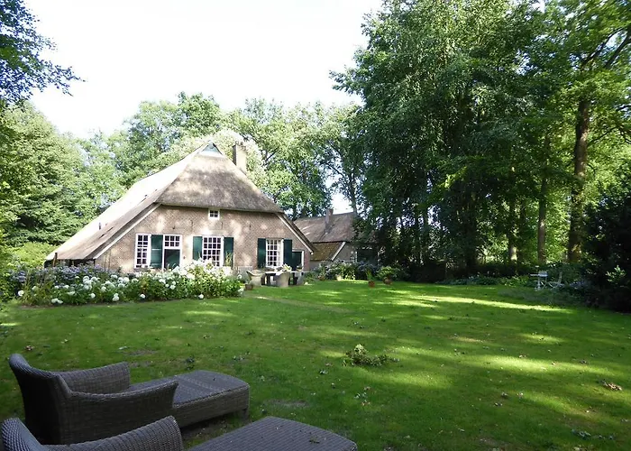 Landgoedhoeve Vosbergen 住宿加早餐酒店 4*